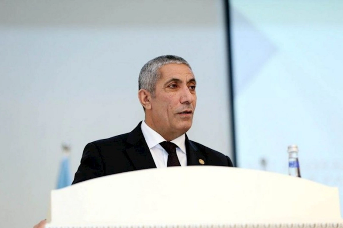 Bakıda Montin, Vorovski, Razin kimi yer adları yoxdur