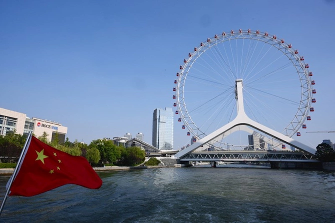 Mehriban Əliyeva liderlərin xanımları ilə gəmi gəzintisində — FOTOLAR