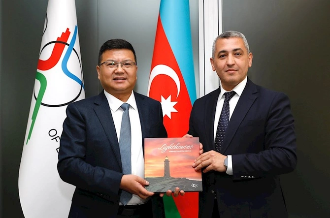 CRCT Qazaxıstan beynəlxalq logistika şirkətinin nümayəndələri Bakı Limanının imkanları ilə tanış olub — FOTOLAR
