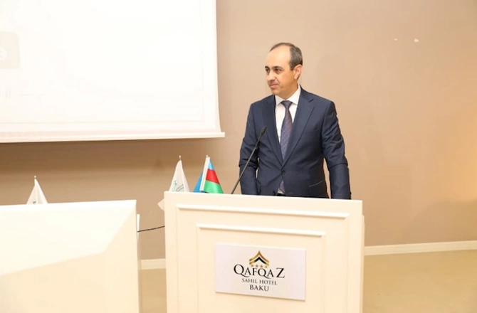 Qanunsuz tibb fəaliyyətinə qarşı mübarizə ilə bağlı ictimai müzakirə aparılıb — FOTOLAR
