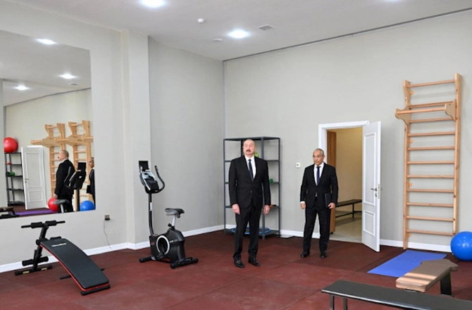 İlham Əliyev Yazıçılar Birliyinin Yaradıcılıq Evinin açılışında — FOTOLAR