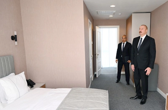 İlham Əliyev Yazıçılar Birliyinin Yaradıcılıq Evinin açılışında — FOTOLAR