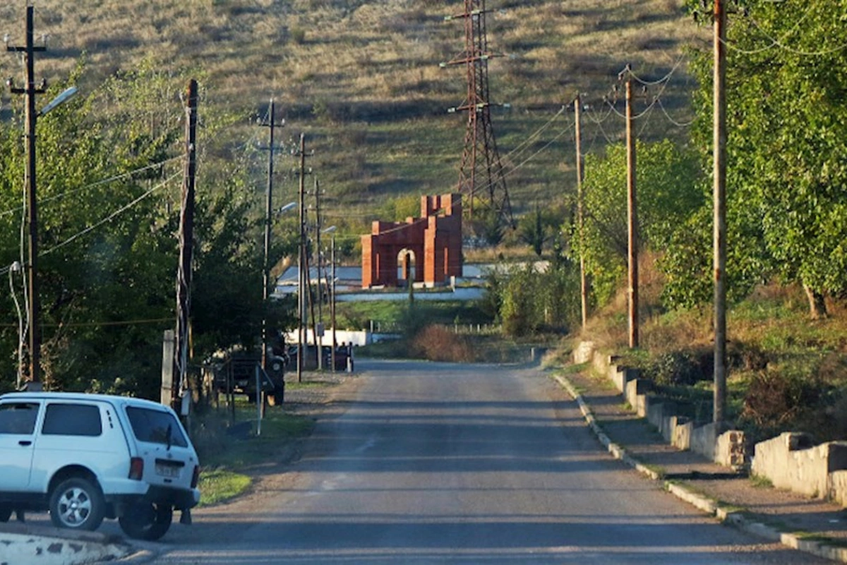 Qırmızı Bazar: Xocavəndin strateji qəsəbəsi — FOTO