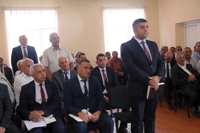 Hacıqabulun İkinci Paşalı kəndində səyyar qəbul-görüş keçirildi — FOTOLAR