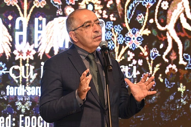 Azərbaycan Milli Xalça Muzeyində “Faiq Əhməd: 2011–2024-cü illər dövrü” sərgisi açılıb — FOTOLAR Azərbaycan Milli Xalça Muzeyində “Faiq Əhməd: 2011–2024-cü illər dövrü” sərgisi açılıb — FOTOLAR