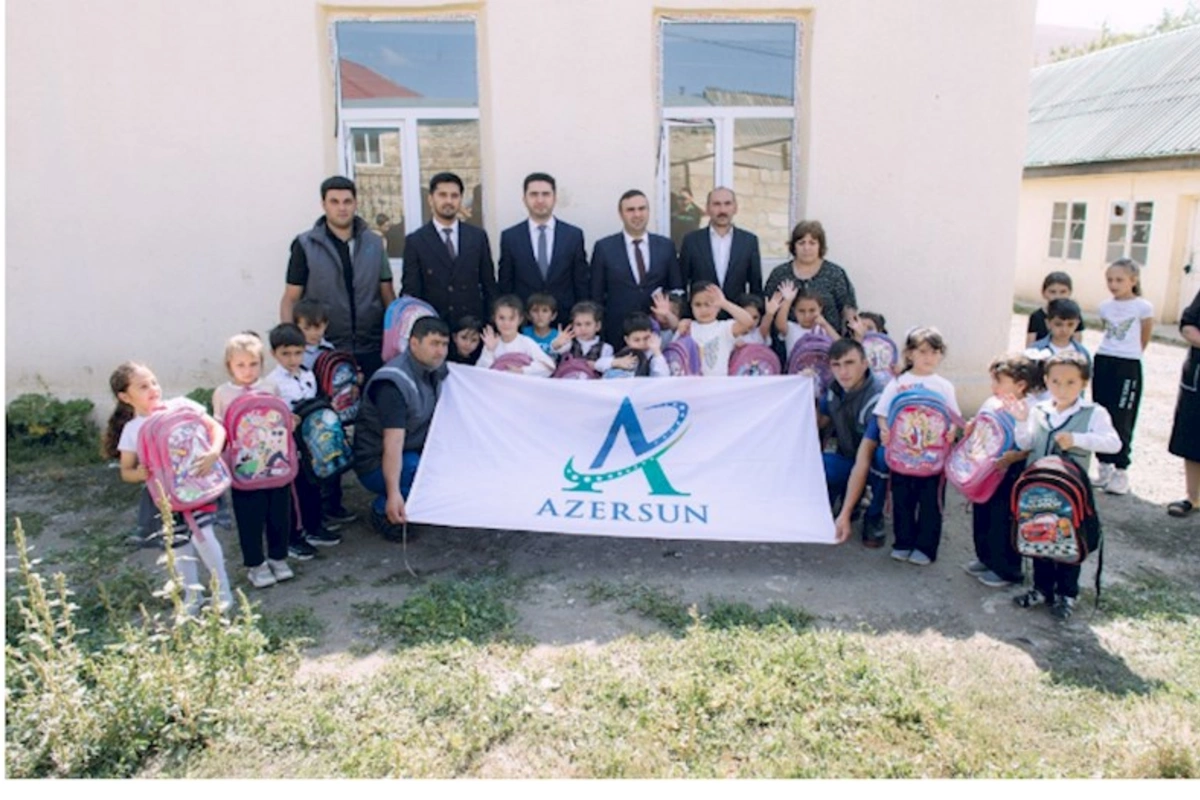 “Azərsun Holdinq” ucqar kənddə yaşayan məktəblilərə dəstək olub — FOTOLAR