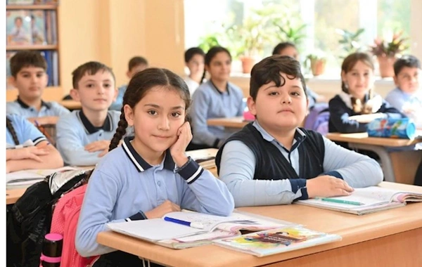 Şagirdlərin elektron yerdəyişməsinə başlanılır