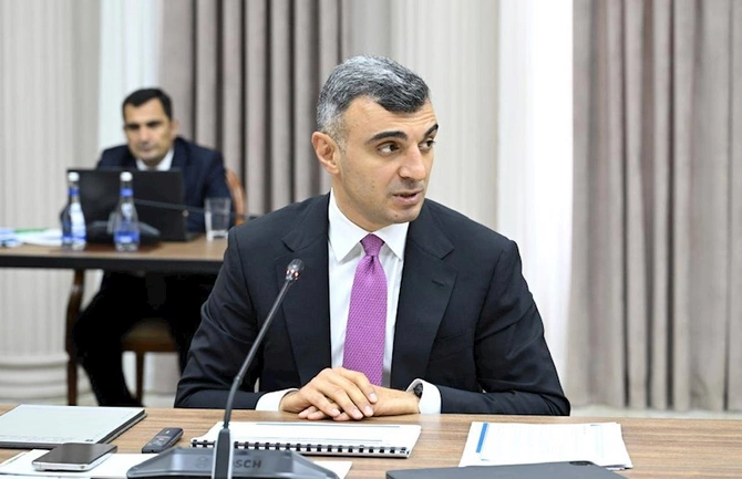 Əli Əsədov nazirlərə tapşırıqlar verdi — FOTOLAR Əli Əsədov nazirlərə tapşırıqlar verdi — FOTOLAR