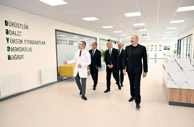 Prezident Qarabağ Universitetinin Klinikası binasının və tədris korpusunun açılışında iştirak edib — FOTOLAR