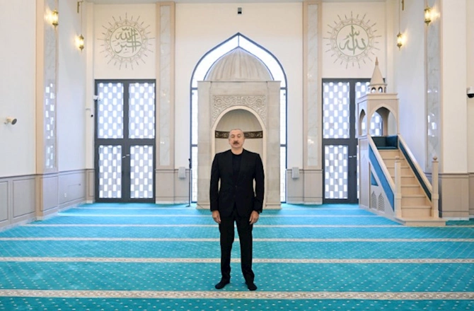 Hadrutda inşa edilmiş məscidin açılışı olub — FOTOLAR