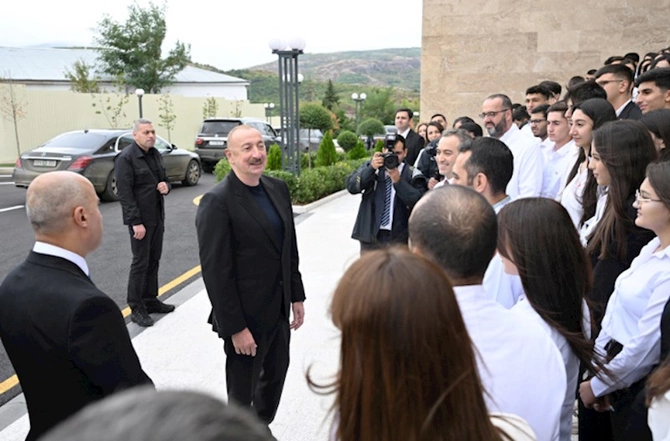 Prezident Qarabağ Universitetinin Klinikası binasının və tədris korpusunun açılışında iştirak edib — FOTOLAR