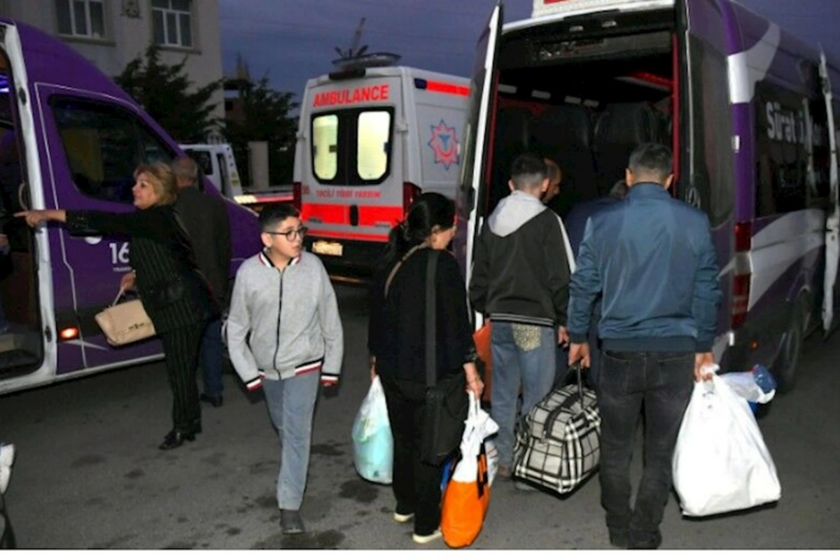 Kəlbəcərə növbəti köç karvanı yola salındı