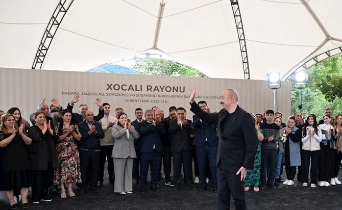 Prezident Xocalı sakinləri ilə görüşdü — FOTOLAR Prezident Xocalı sakinləri ilə görüşdü — FOTOLAR