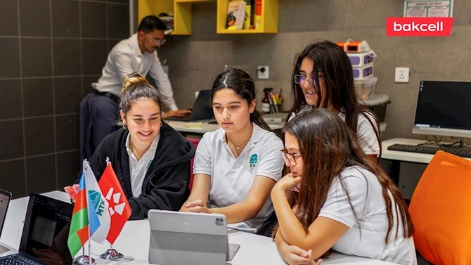 “Bakcell” Bilik Günü münasibətilə Müasir Təhsil Kompleksinin şagirdləri ilə görüşdü — FOTOLAR “Bakcell” Bilik Günü münasibətilə Müasir Təhsil Kompleksinin şagirdləri ilə görüşdü — FOTOLAR