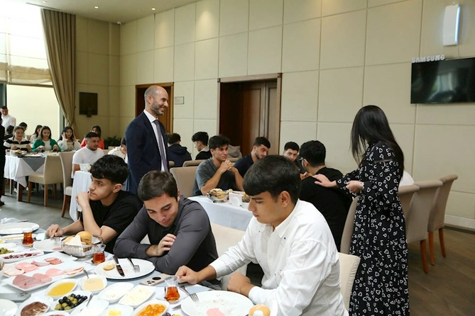 Əmanətə Sədaqət” layihəsinin yeni iştirakçıları ilə görüş keçirilib! — FOTOLAR Əmanətə Sədaqət” layihəsinin yeni iştirakçıları ilə görüş keçirilib! — FOTOLAR