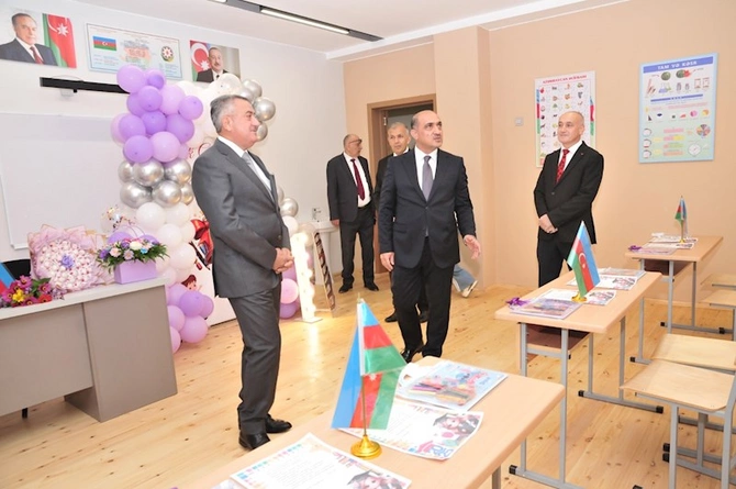 15 sentyabr - Bilik Günü ilə əlaqədar Abşeronda silsilə tədbirlər keçirilib — FOTOLAR 15 sentyabr - Bilik Günü ilə əlaqədar Abşeronda silsilə tədbirlər keçirilib — FOTOLAR