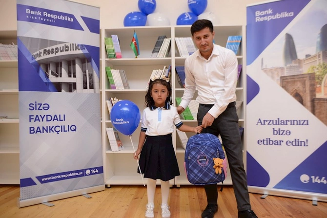 Bank Respublika Ağdamda ilk dəfə məktəbə gedəcək birinciləri sevindirdi — FOTOLAR