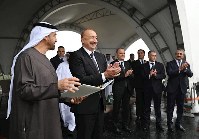 Liderlər Cıdır düzündə Qarabağ atlarının şousunu izlədilər — FOTOLAR
