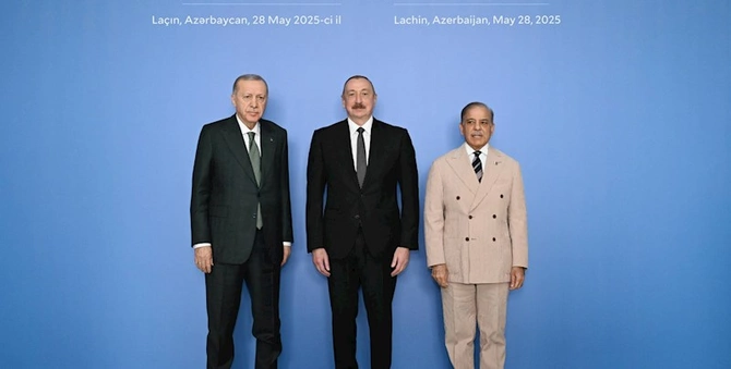 Qarabağa gələn dünya liderləri — SİYAHI (FOTOLAR)