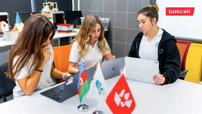 “Bakcell” Bilik Günü münasibətilə Müasir Təhsil Kompleksinin şagirdləri ilə görüşdü — FOTOLAR “Bakcell” Bilik Günü münasibətilə Müasir Təhsil Kompleksinin şagirdləri ilə görüşdü — FOTOLAR