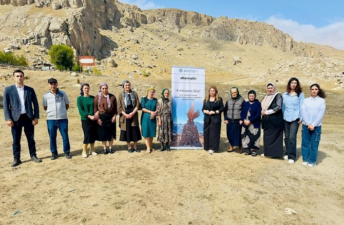 “4 mövsüm Qrız” layihəsi başa çatdı: Biznes planların hazırlanmasına dəstək göstərildi — FOTOLAR