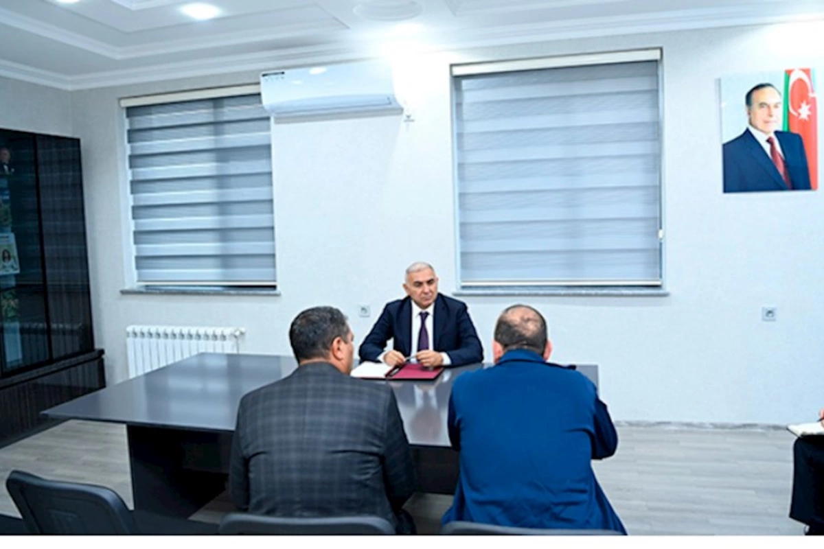Vüqar Əhmədov Gəncədə vətəndaşları qəbul edib — FOTO