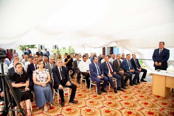 İcra başçısı kənd sakinlərinin problerini dinlədi — FOTOLAR
