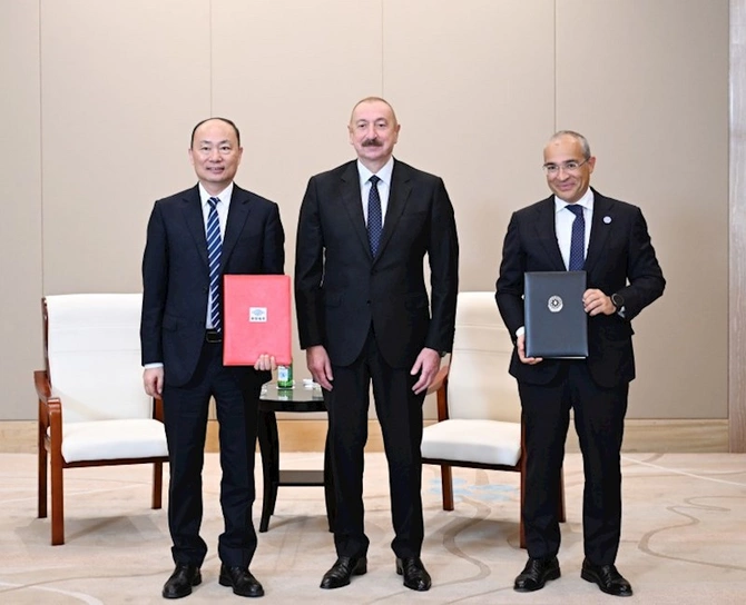Prezident “China National Chemical Engineering” şirkətinin sədri ilə görüşdü — FOTOLAR Prezident “China National Chemical Engineering” şirkətinin sədri ilə görüşdü — FOTOLAR