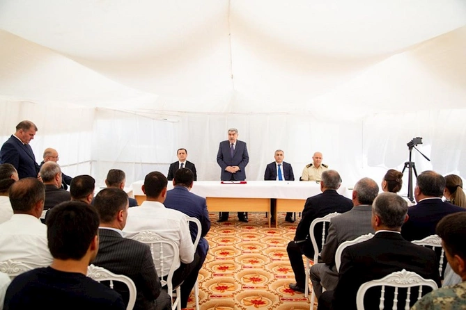 İcra başçısı kənd sakinlərinin problerini dinlədi — FOTOLAR