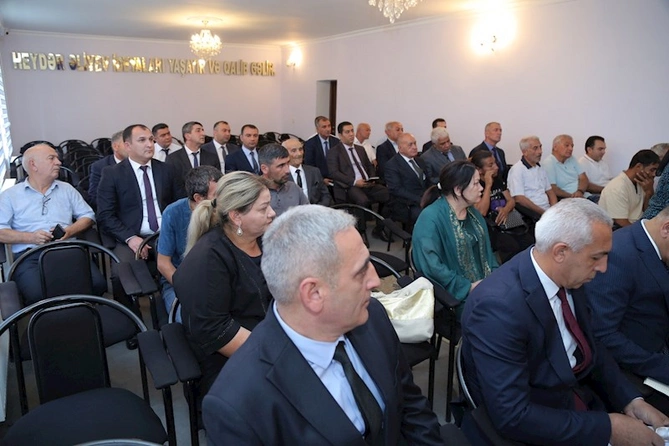 Hacıqabul RİH-də növbəti vətəndaş qəbulu keçirilib — FOTOLAR Hacıqabul RİH-də növbəti vətəndaş qəbulu keçirilib — FOTOLAR