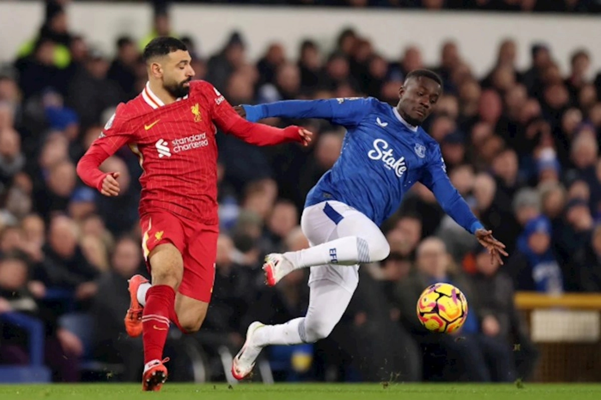 Liverpul Evertonu məğlub etdi