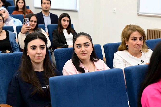 Üzeyir Hacıbəylinin “Arşın mal alan” operettası Xankəndidə nümayiş olunub — FOTOLAR