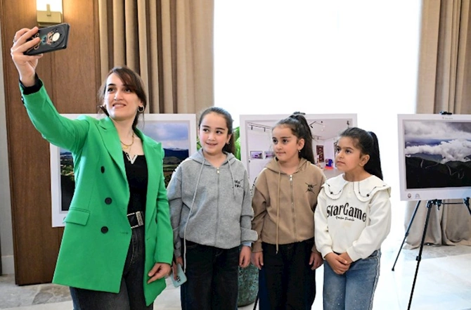 Xankəndidə Şəhər Günü münasibətilə fotosərgi keçirilir — FOTOLAR