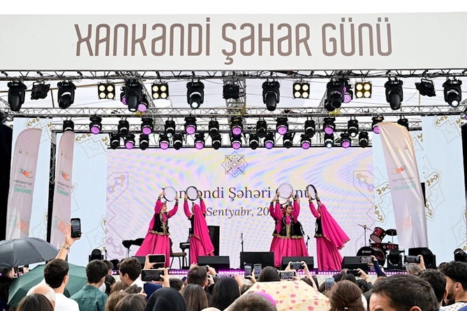 Xankəndidə Uşaq İncəsənət Festivalı qaliblərinin konserti keçirilib — FOTOLAR Xankəndidə Uşaq İncəsənət Festivalı qaliblərinin konserti keçirilib — FOTOLAR