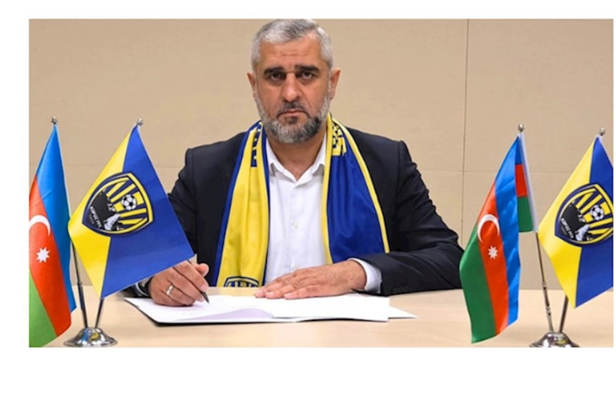 Adil Şükürov istefaya göndərildi