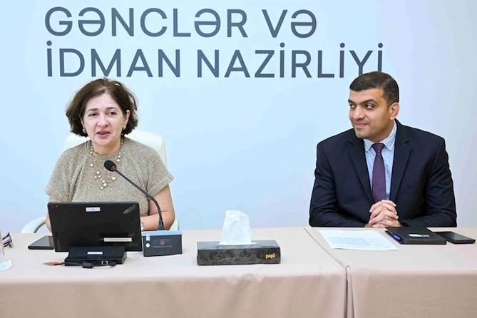 Nazir müavini Enactus Qarabağ komandası ilə görüşdü — FOTOLAR