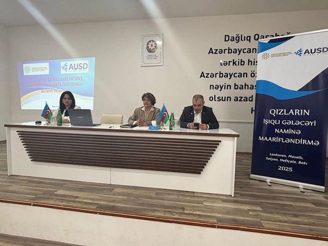 “Qızların işıqlı gələcəyi naminə maarifləndirmə” layihəsi çərçivəsində Salyan rayonunda tədbir keçirildi — FOTOLAR