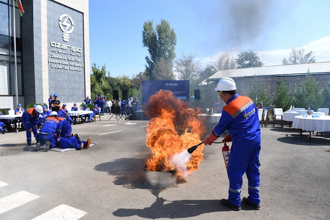 “Azərişığ”ın təşkil etdiyi yarışların Qarabağ regionu üzrə finalçısı müəyyənləşdi — FOTOLAR “Azərişığ”ın təşkil etdiyi yarışların Qarabağ regionu üzrə finalçısı müəyyənləşdi — FOTOLAR