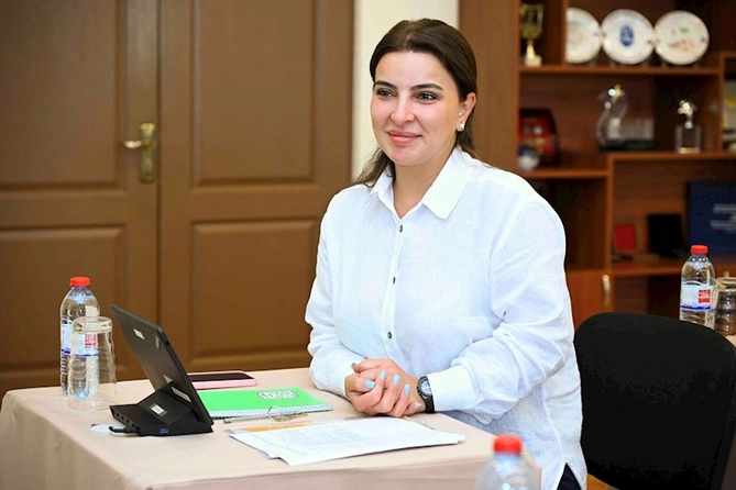 Nazir müavini Enactus Qarabağ komandası ilə görüşdü — FOTOLAR