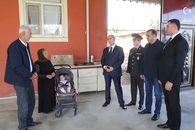 Hacıqabulda “Vətən müharibəsi”ndə şəhid olmuş şəxslərin ailə üzvlərinin ziyarəti davam edir — FOTOLAR