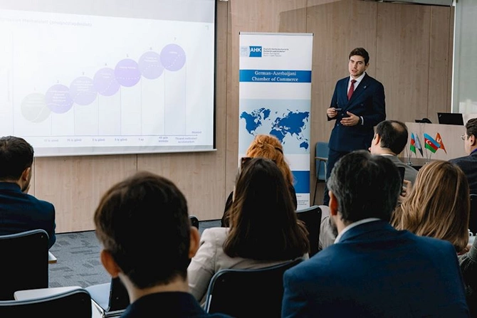 “Unibank”da bizneslər üçün alternativ maliyyələşmə imkanları müzakirə edilib — FOTOLAR “Unibank”da bizneslər üçün alternativ maliyyələşmə imkanları müzakirə edilib — FOTOLAR