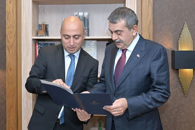 Qarabağda Azərbaycan və Türkiyə arasında təhsil sahəsində sazişlər imzalanıb — FOTOLAR Qarabağda Azərbaycan və Türkiyə arasında təhsil sahəsində sazişlər imzalanıb — FOTOLAR