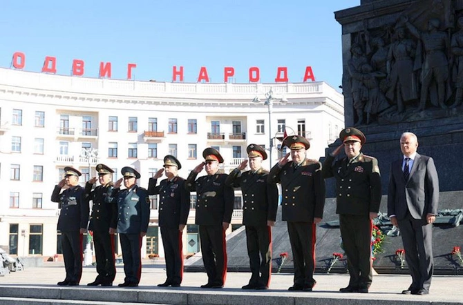 Kərim Vəliyev MDB Qərargah Rəisləri Komitəsinin iclasında — FOTOLAR Kərim Vəliyev MDB Qərargah Rəisləri Komitəsinin iclasında — FOTOLAR