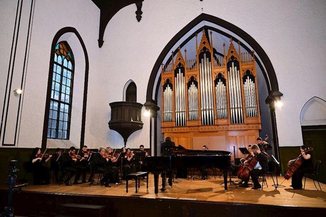 Dövlət Kamera Orkestrinin ifasında Üzeyir Hacıbəyli soraqlı konsert — FOTOLAR Dövlət Kamera Orkestrinin ifasında Üzeyir Hacıbəyli soraqlı konsert — FOTOLAR