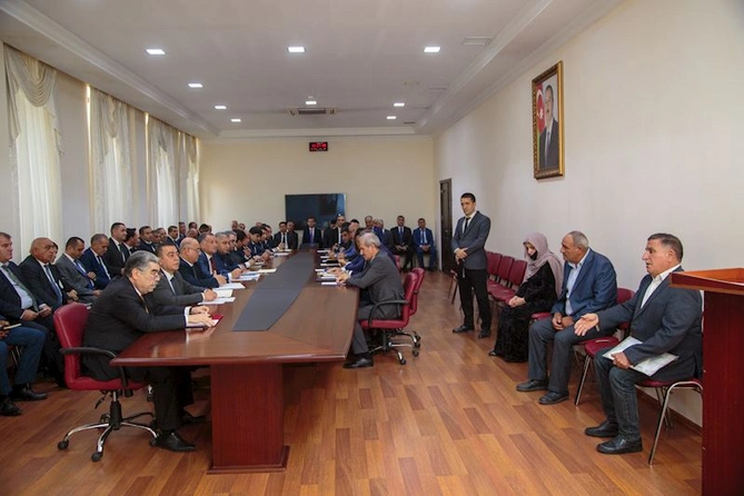 Rüstəm Xəlilov sakinlərin müraciətlərini dinlədi — FOTOLAR
