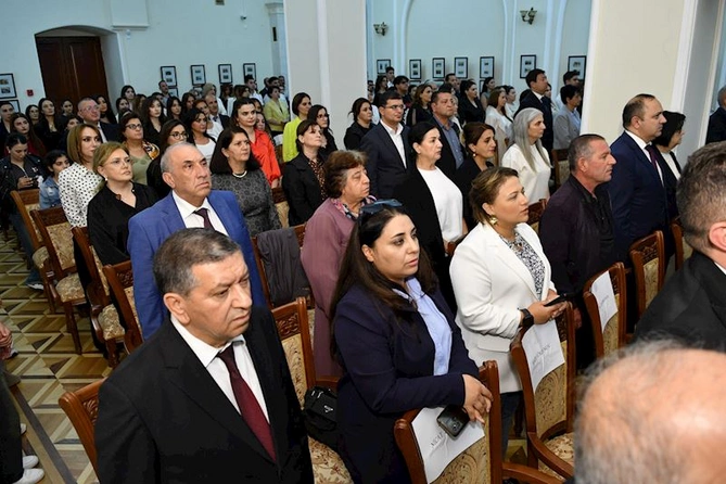 Yeni Azərbaycan Partiyası Səbail rayon təşkilatı və Milli Azərbaycan Tarix muzeyinin birgə təşkilatçılığı ilə “27 sentyabr Anım Günü” ilə əlaqədar tədbir keçirilib — FOTOLAR