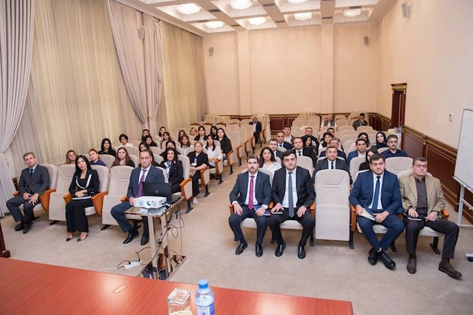 ADSEA-da “Keyfiyyəti idarəetmə: Müştəri məmnuniyyəti” üzrə təlim keçirildi — FOTOLAR