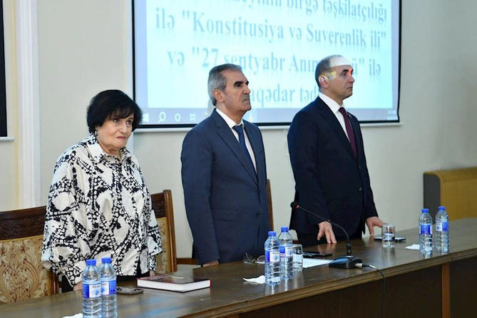 Yeni Azərbaycan Partiyası Səbail rayon təşkilatı və Milli Azərbaycan Tarix muzeyinin birgə təşkilatçılığı ilə “27 sentyabr Anım Günü” ilə əlaqədar tədbir keçirilib — FOTOLAR