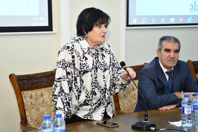 Yeni Azərbaycan Partiyası Səbail rayon təşkilatı və Milli Azərbaycan Tarix muzeyinin birgə təşkilatçılığı ilə “27 sentyabr Anım Günü” ilə əlaqədar tədbir keçirilib — FOTOLAR