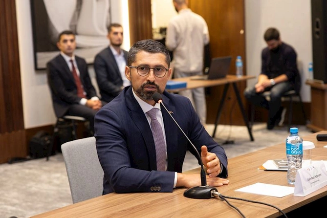 “Qarabağın azad olunması və dirçəlişində ictimai həmrəyliyin rolu” mövzusunda dəyirmi masa keçirilib — FOTOLAR